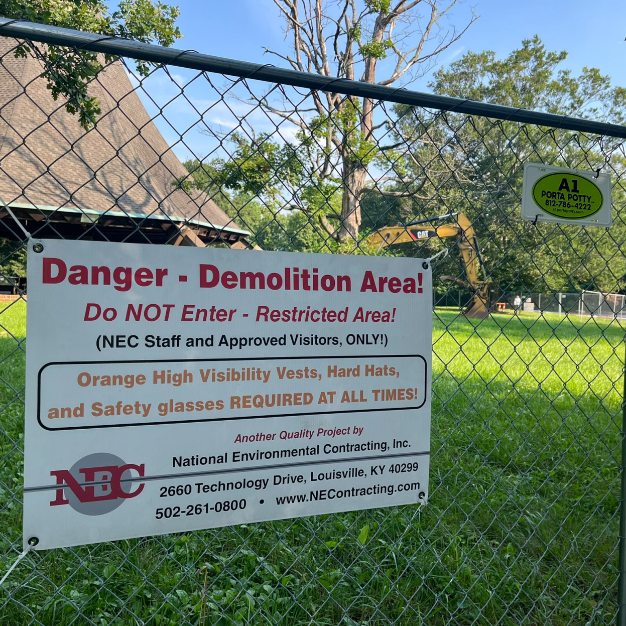 Hogan's Fountain Pavilion demolition sign